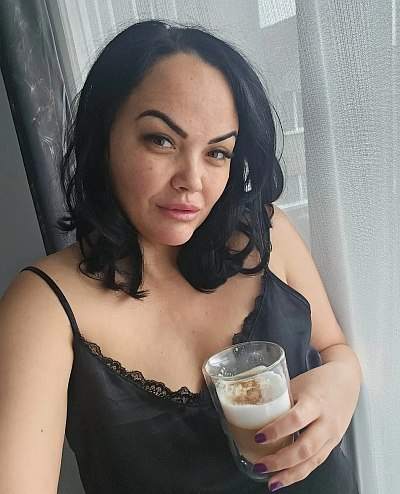 femme chaude - proche de moi - Mature épicurienne en quête de rdv hot discret près de toi