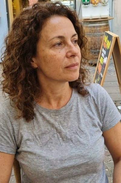 femme chaude - Maripasoula - Mère de famille sage en jour, messagerie chaude la nuit à Maripasoula