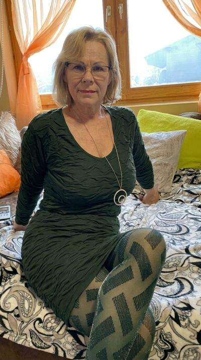 femme chaude - Chartres - À Chartres, une femme chaude attend celui qui saura raviver ses envies oubliées