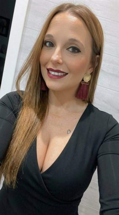 femme chaude - Charleville-Mézières - Je brûle en classe, prof chaude à Charleville cherche rencontre discrète gratuite