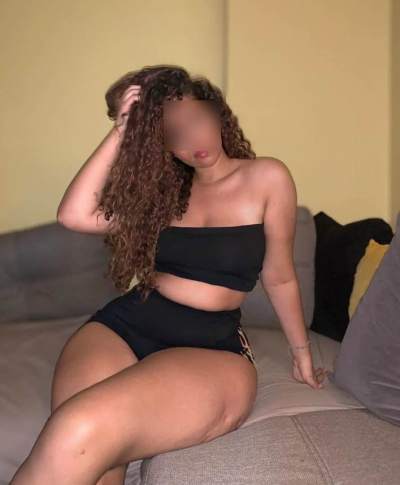femme chaude - Chambéry - Es-tu assez libre pour un rdv chaud à Chambéry cette semaine ?